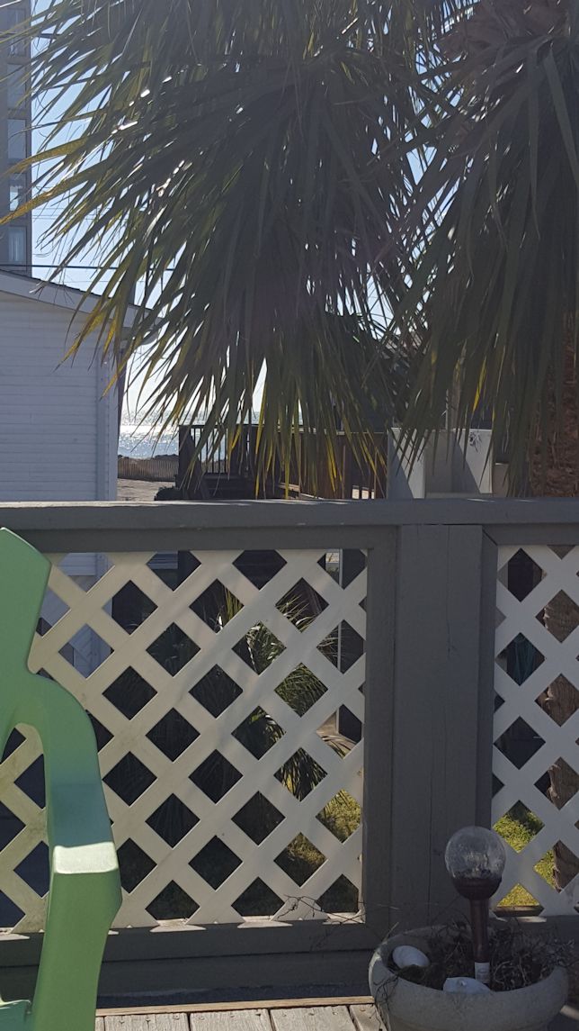 Beautiful Large Upper Deck